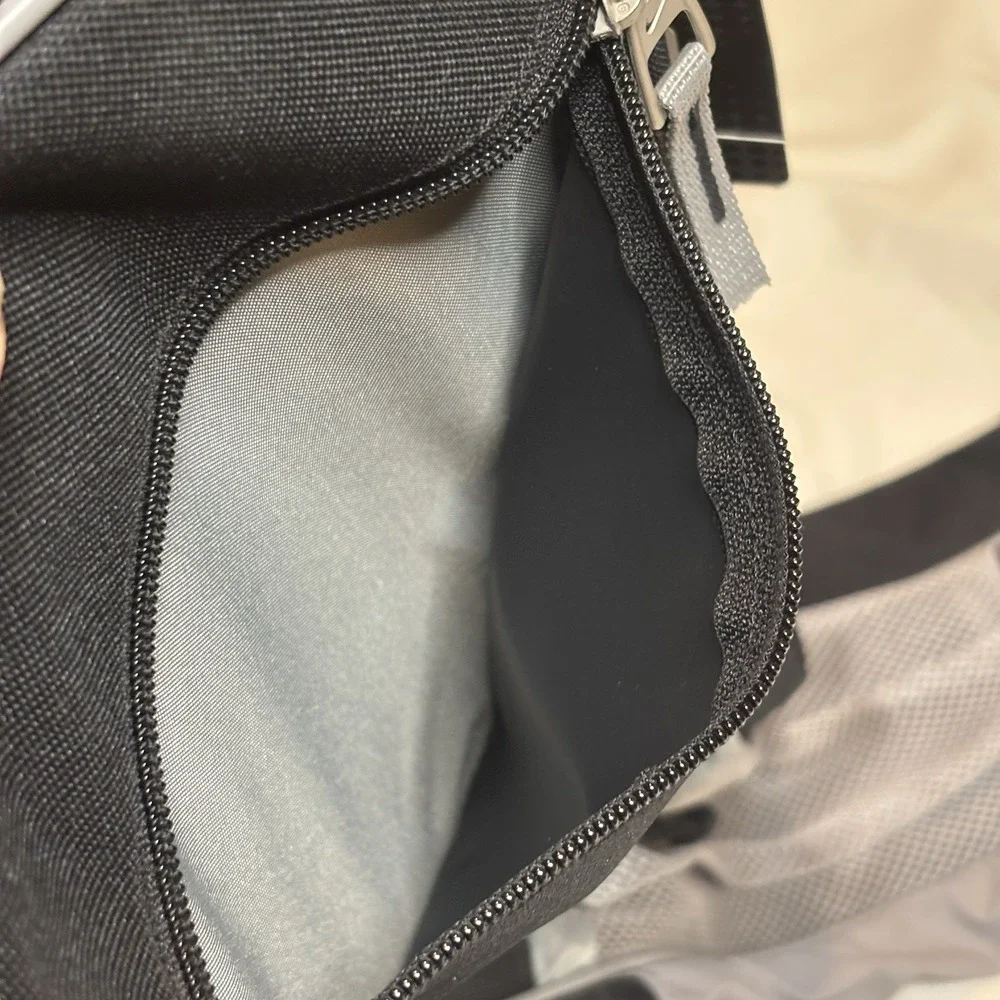 Nike Lacross Stick Bag Black & Silver Duffle w/ Shoulder Strap & Extra Storage